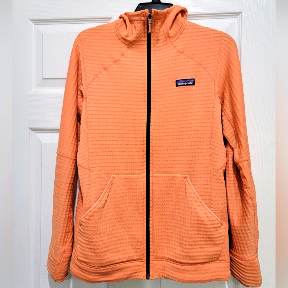 COPY - Patagonia R1 Hoodie
